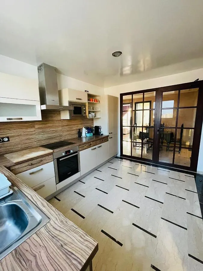 Very Nice Apartment Near The City Center & Beach Agadir